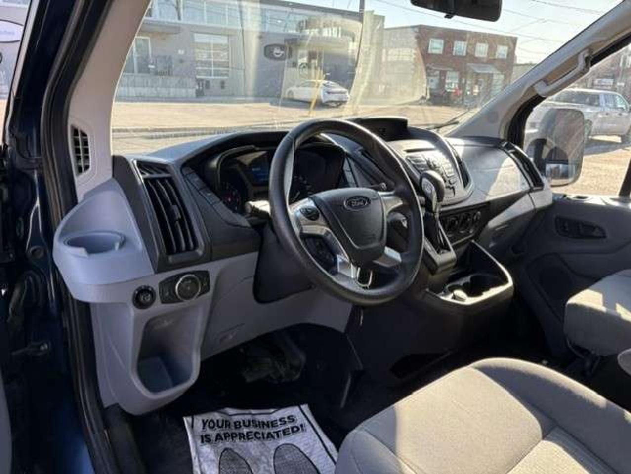 2017 Ford Transit Passenger Wagon T-150 XL 8 PASSENGER-CAMERA-TOW PKG-NO ACCIDENTS Photo