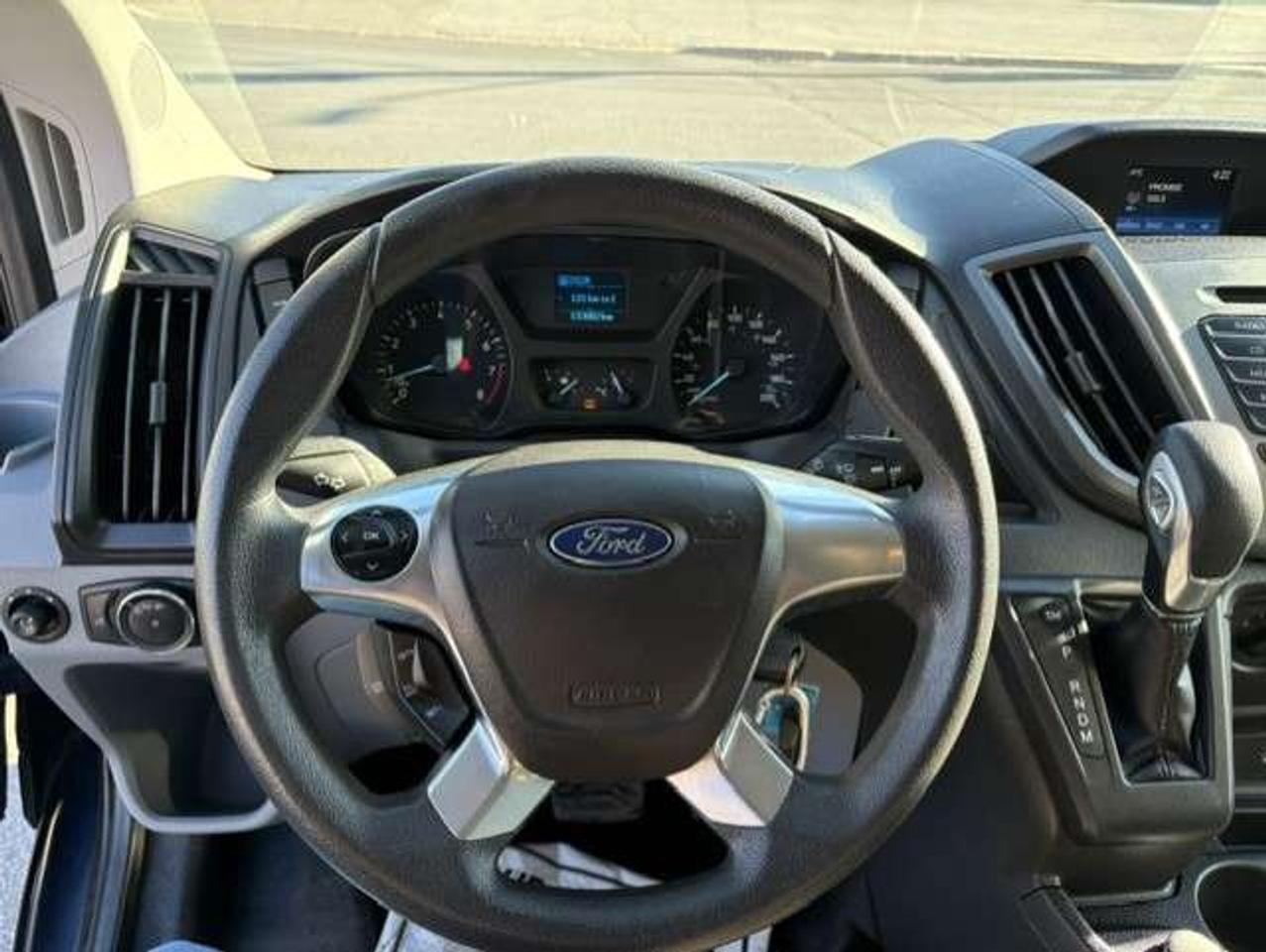 2017 Ford Transit Passenger Wagon T-150 XL 8 PASSENGER-CAMERA-TOW PKG-NO ACCIDENTS Photo