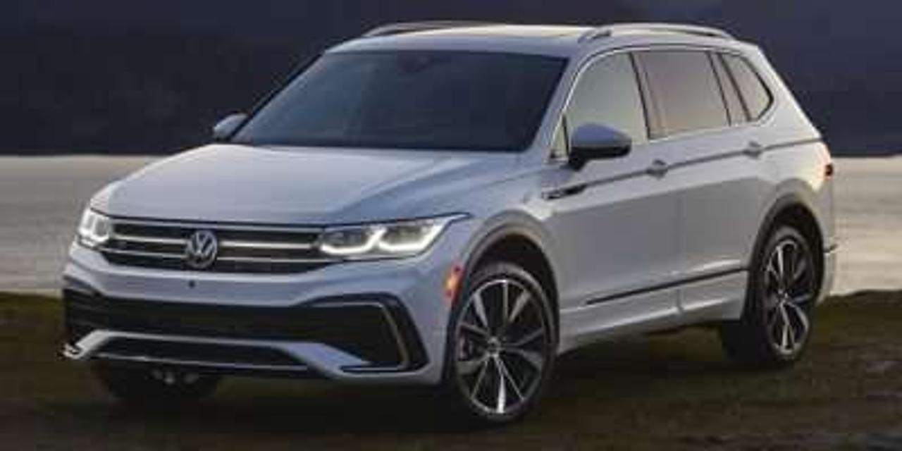 2022 Volkswagen Tiguan Comfortline   LTHR   PANO ROOF   ADAPT CRUISE Photo0