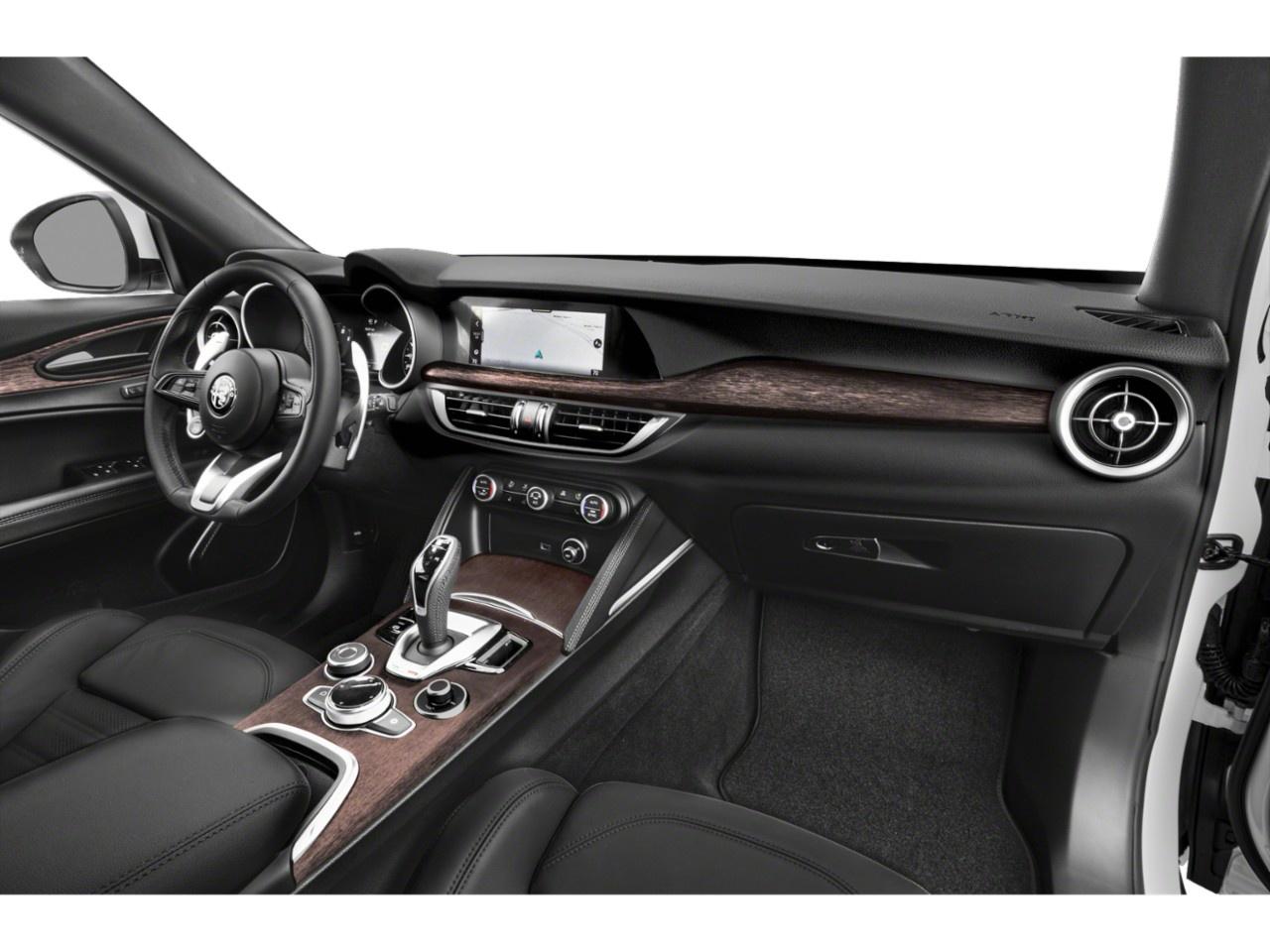 2023 Alfa Romeo Stelvio Veloce AWD Photo