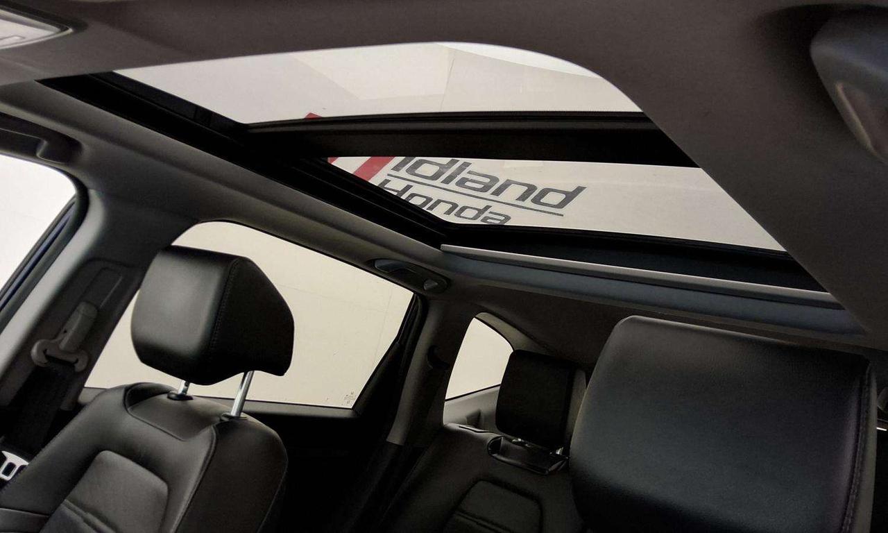 2020 Honda CR-V Touring Photo