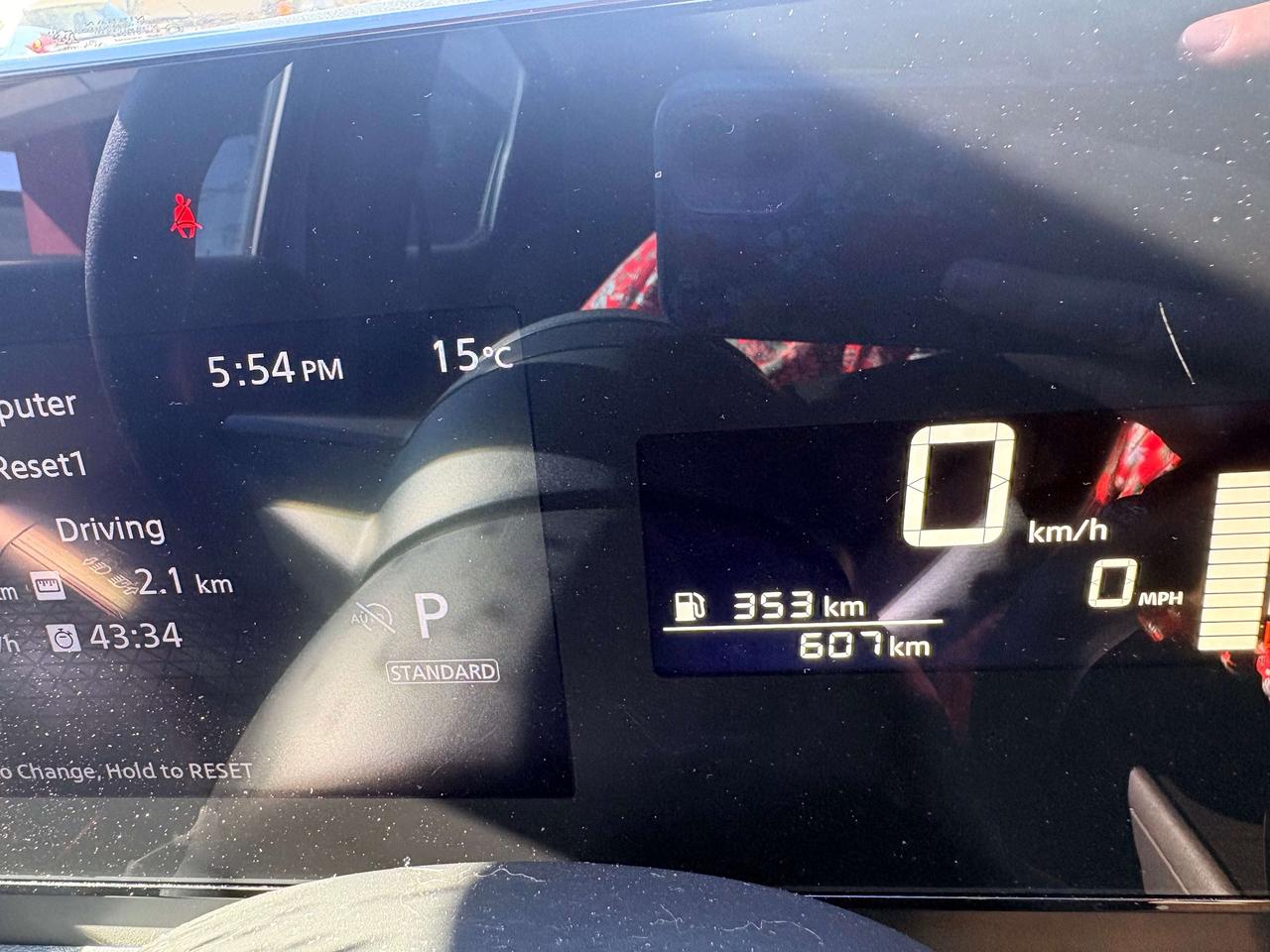 2025 Nissan Kicks S Low Kms! Back Up Camera Blind Spot Monitor Photo2