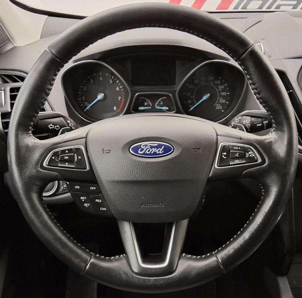 2017 Ford Escape Titanium Photo