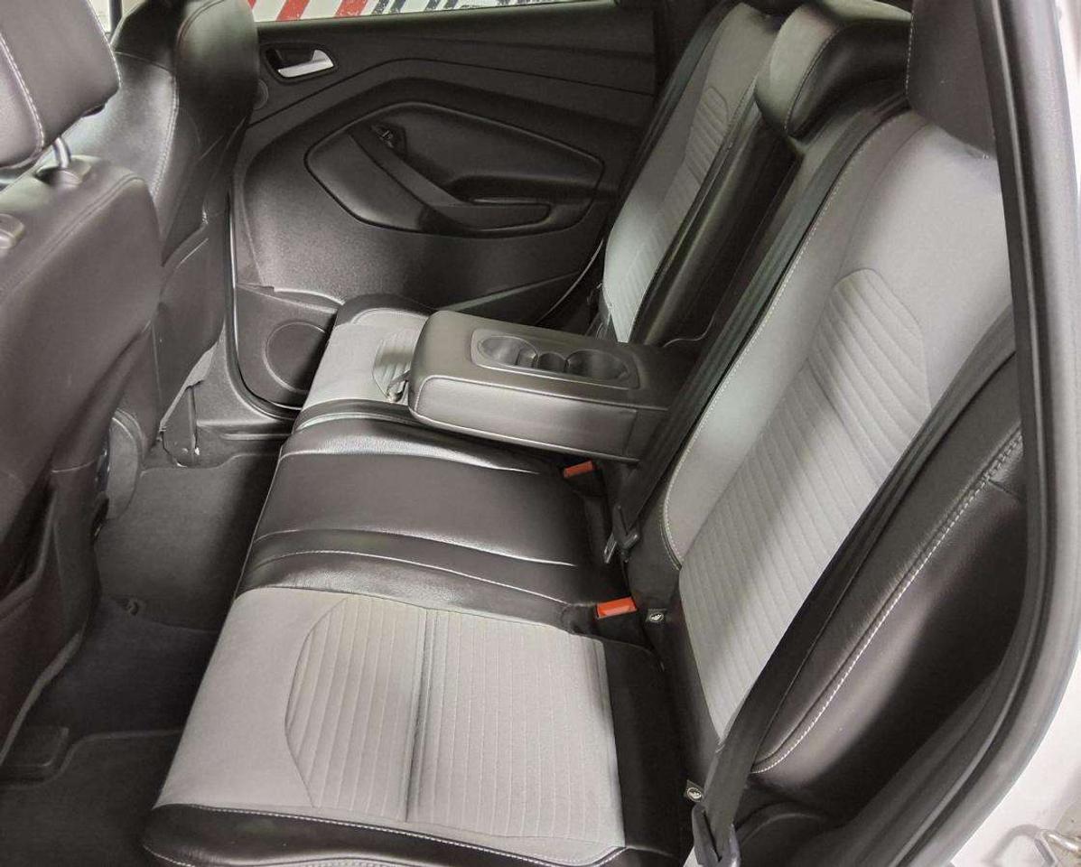 2017 Ford Escape Titanium Photo