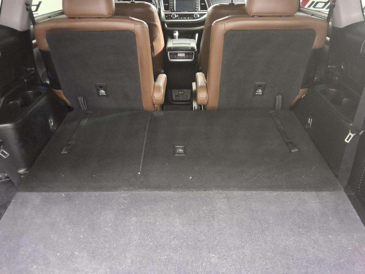 2017 Toyota Highlander LIMITED  Photo