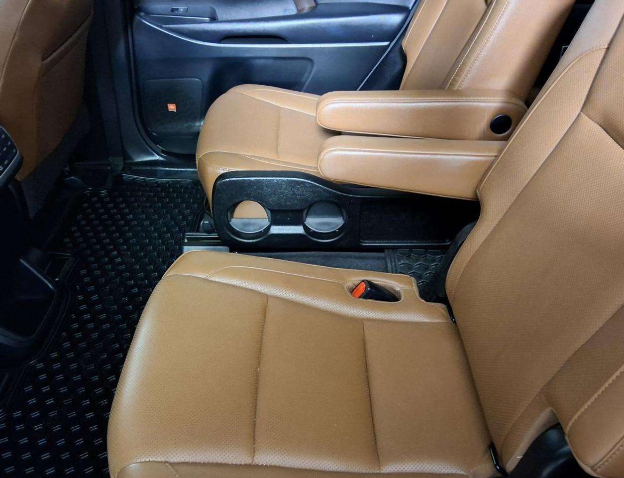 2017 Toyota Highlander LIMITED  Photo
