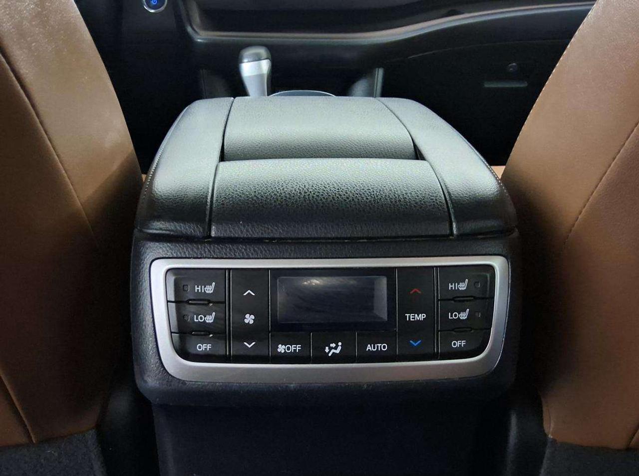 2017 Toyota Highlander LIMITED  Photo