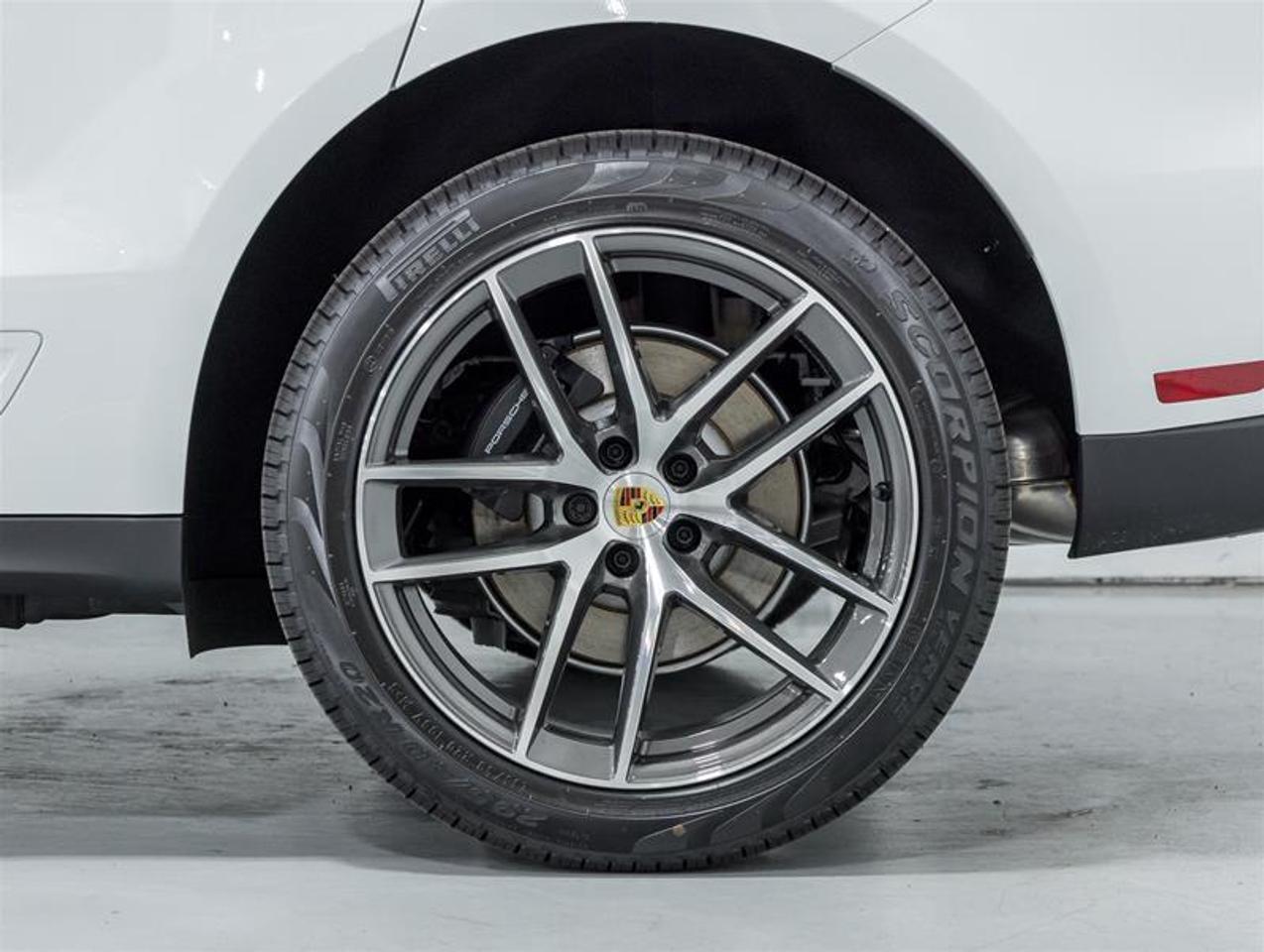 2026 Porsche Macan  Photo