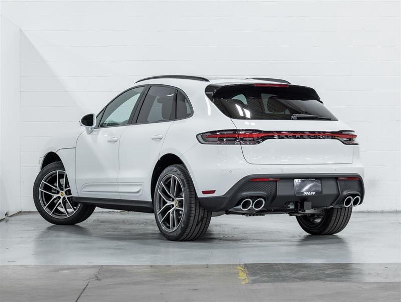 2026 Porsche Macan  Photo