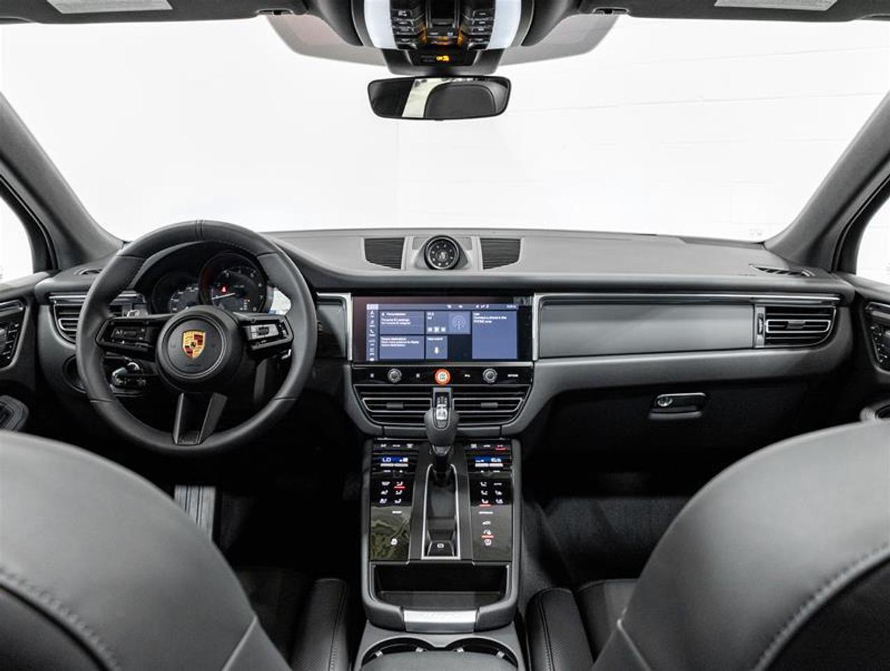 2026 Porsche Macan  Photo