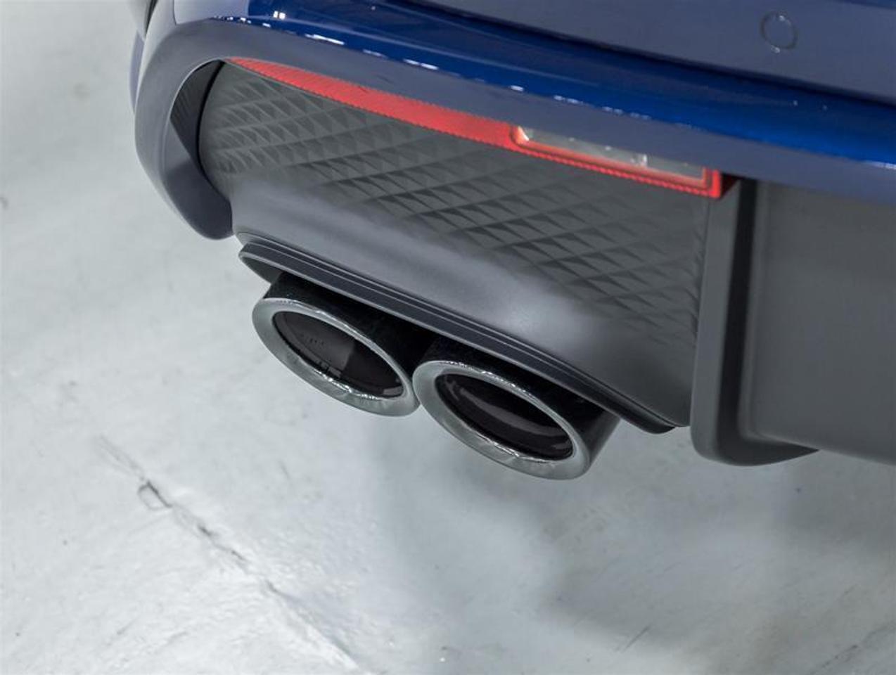2026 Porsche Macan  Photo