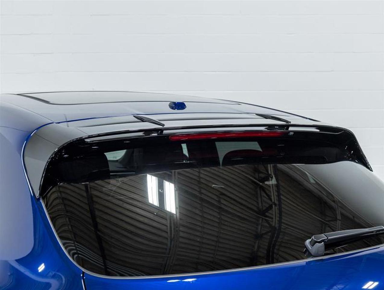 2026 Porsche Macan  Photo