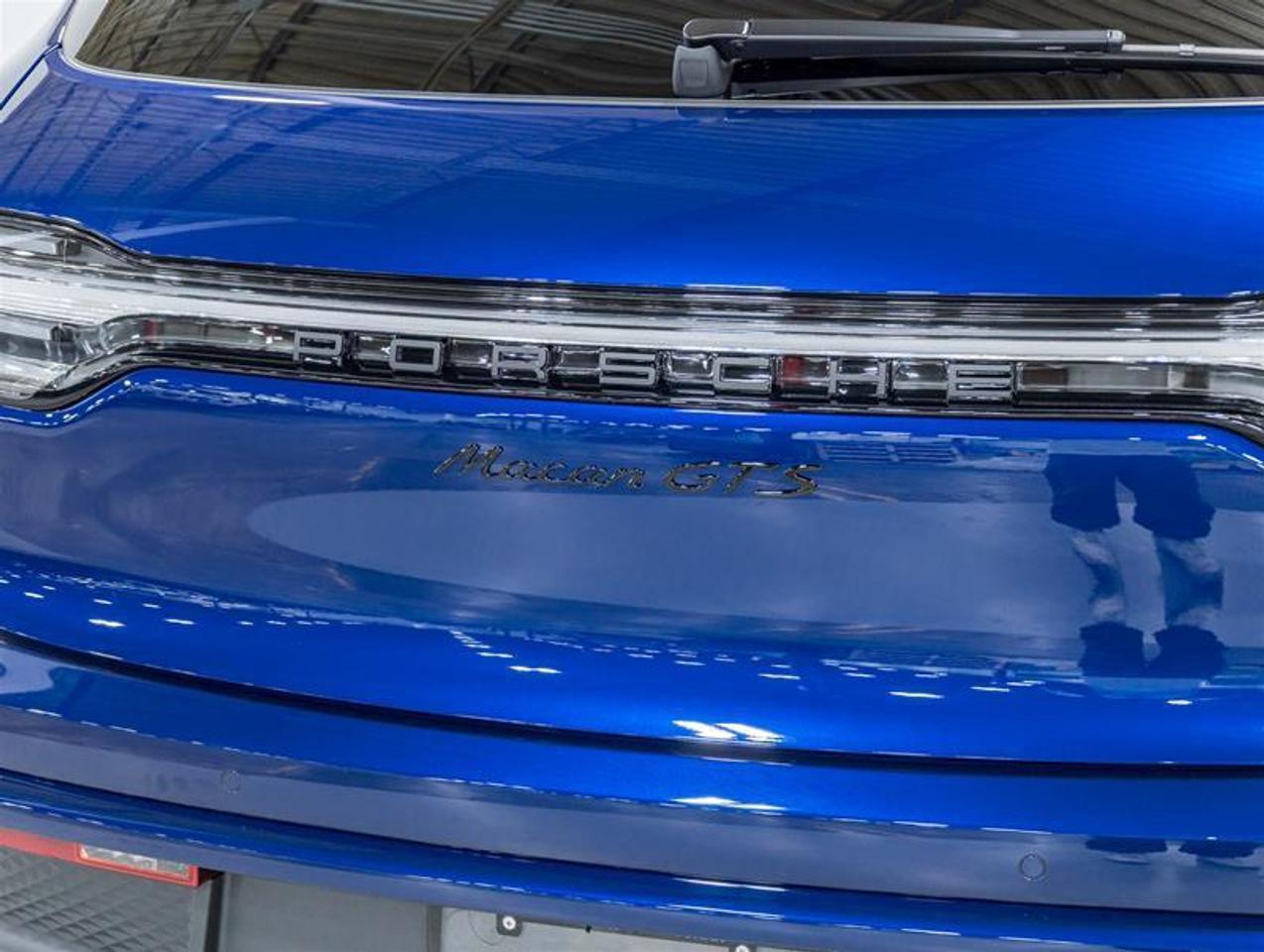 2026 Porsche Macan  Photo