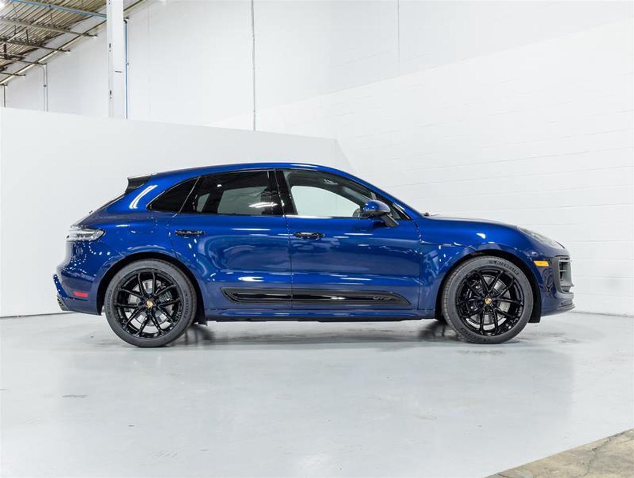 2026 Porsche Macan  Photo
