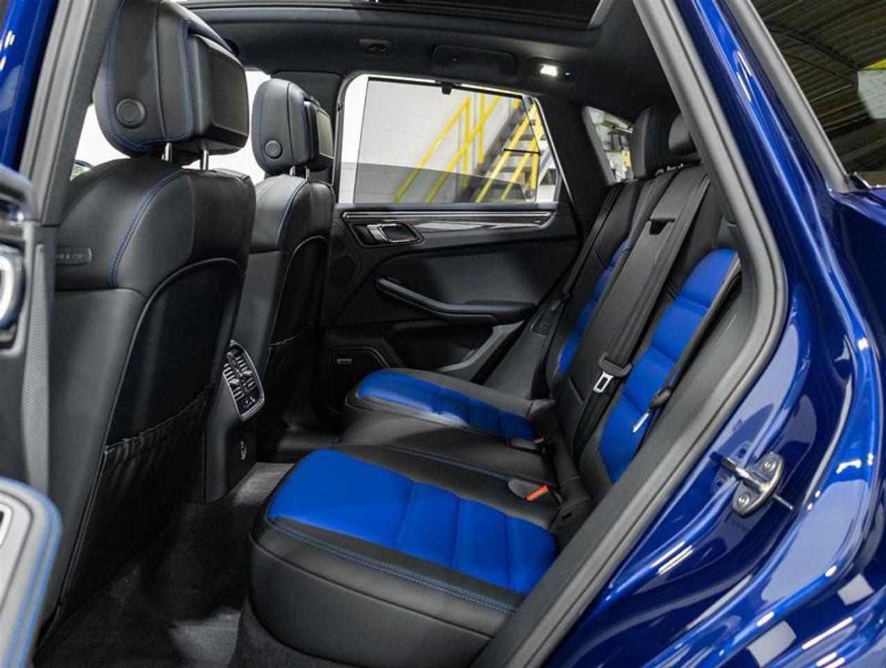 2026 Porsche Macan  Photo
