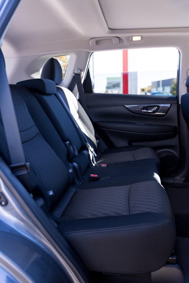 2018 Nissan Rogue SV 4dr All-wheel Drive Photo