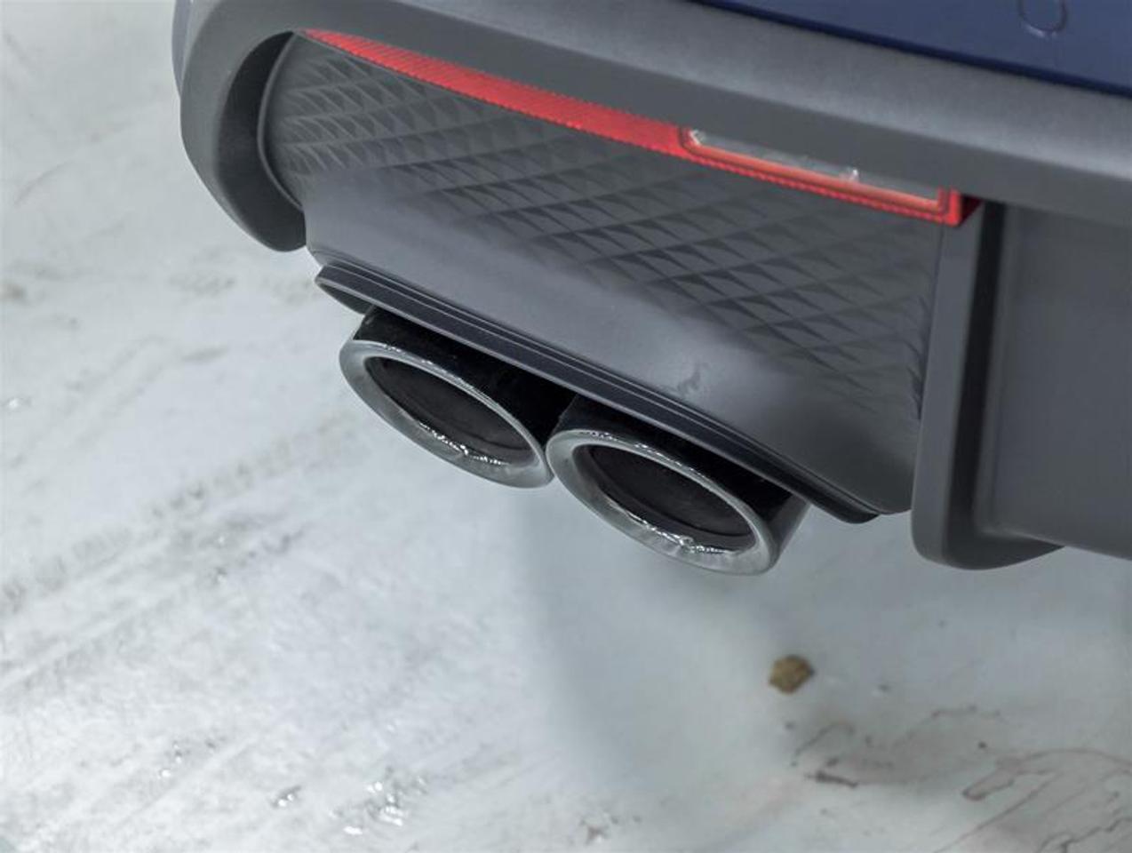 2026 Porsche Macan  Photo