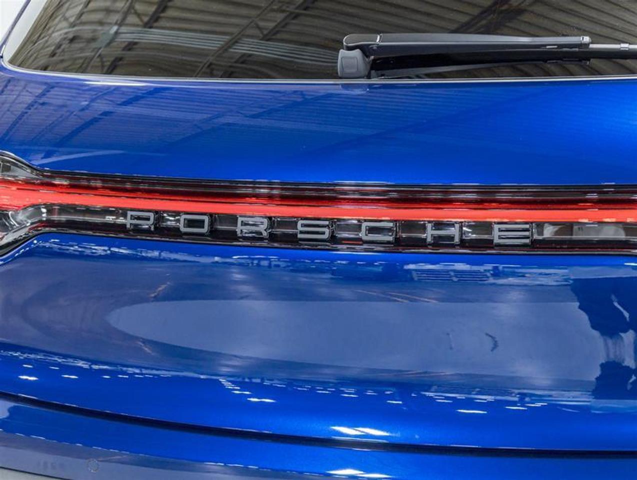 2026 Porsche Macan  Photo