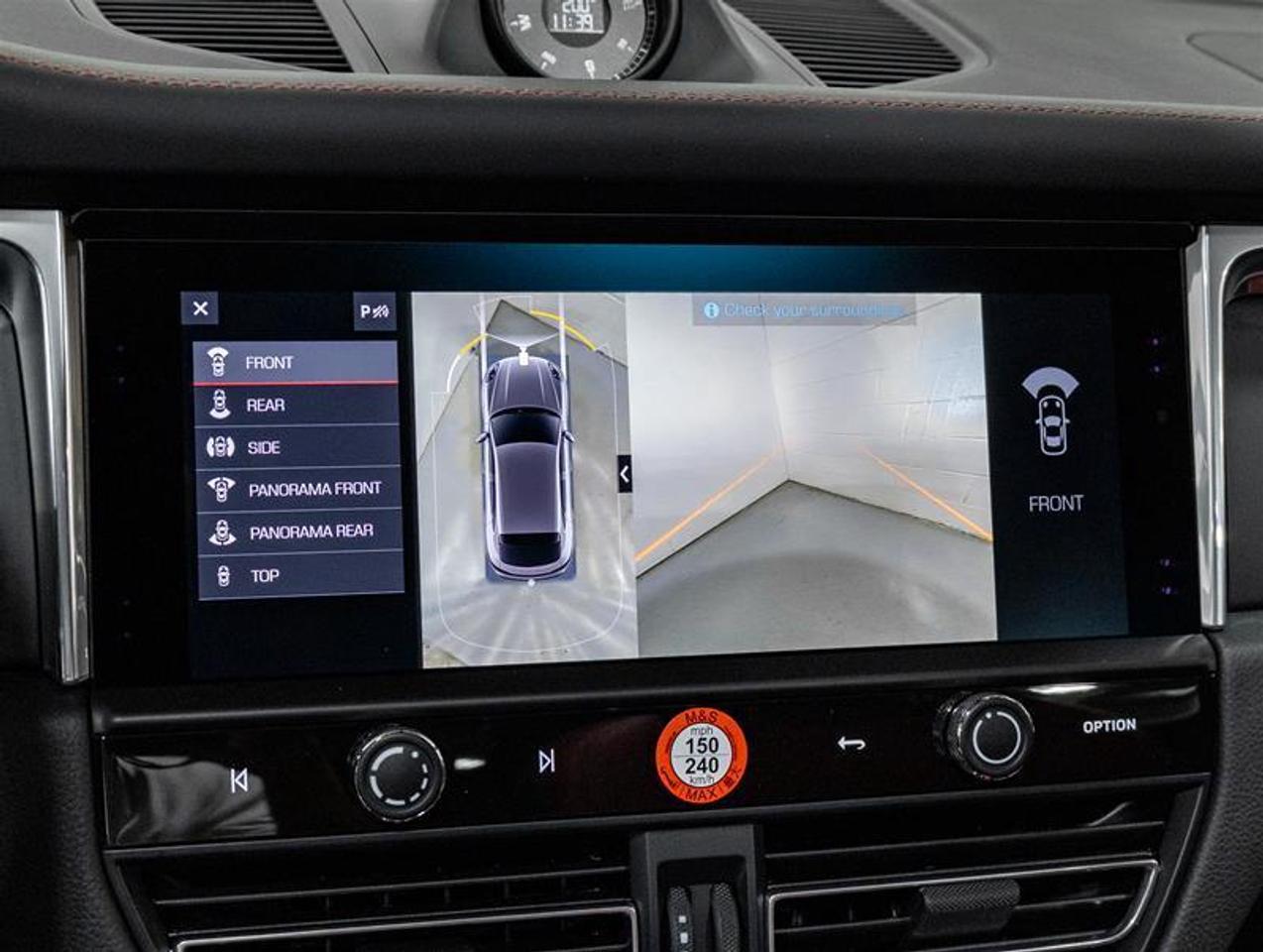 2026 Porsche Macan  Photo