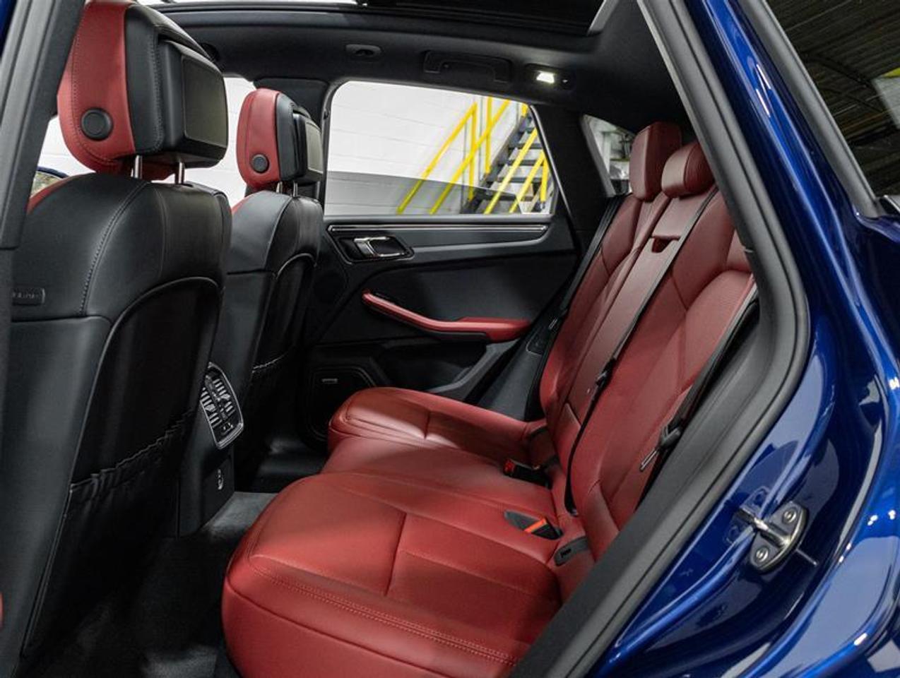 2026 Porsche Macan  Photo