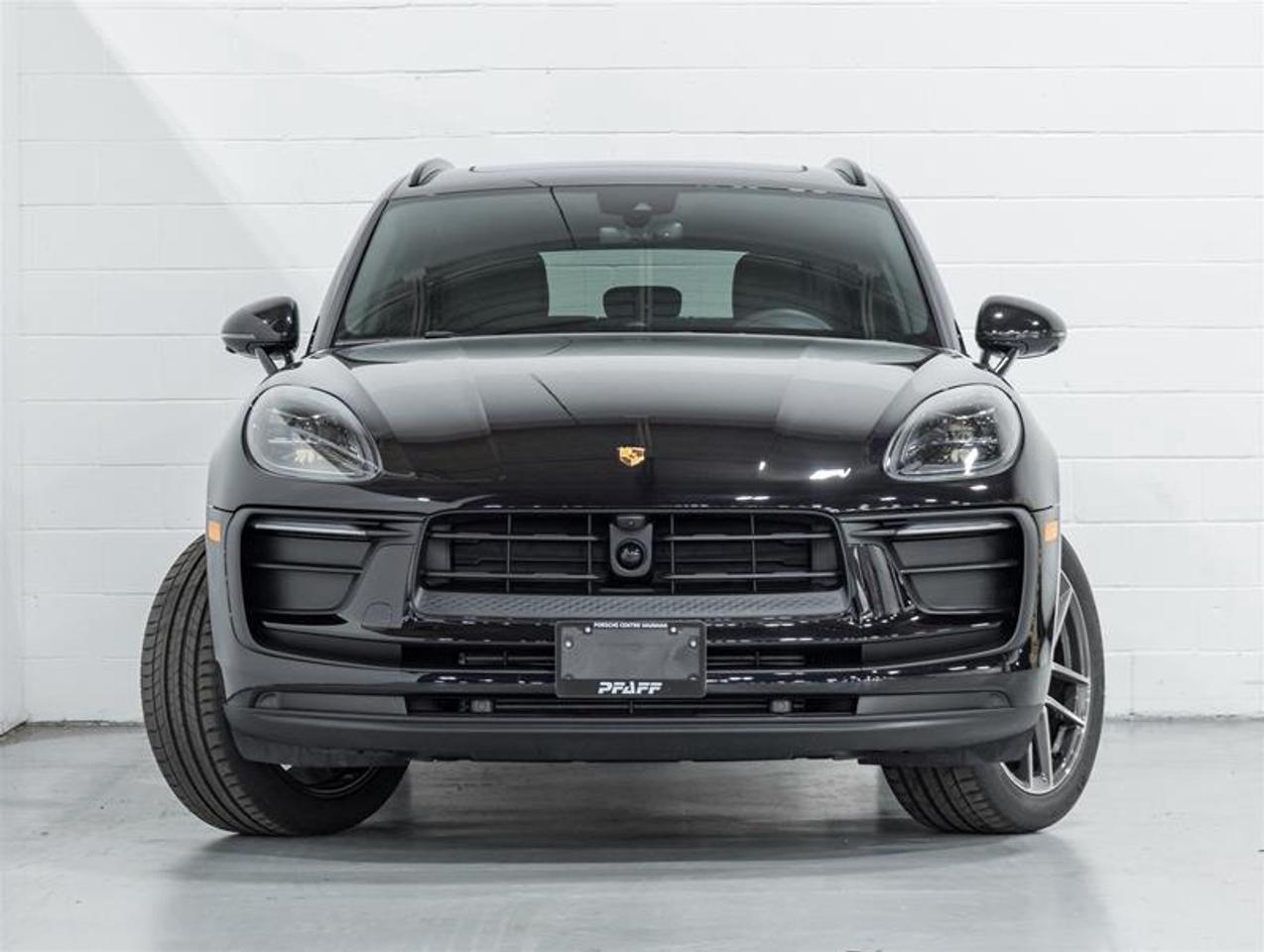 2026 Porsche Macan  Photo