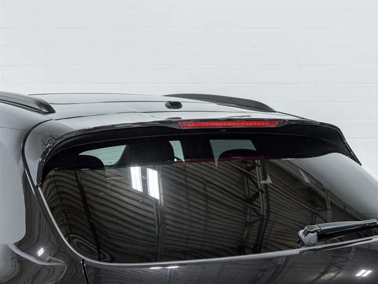 2026 Porsche Macan  Photo