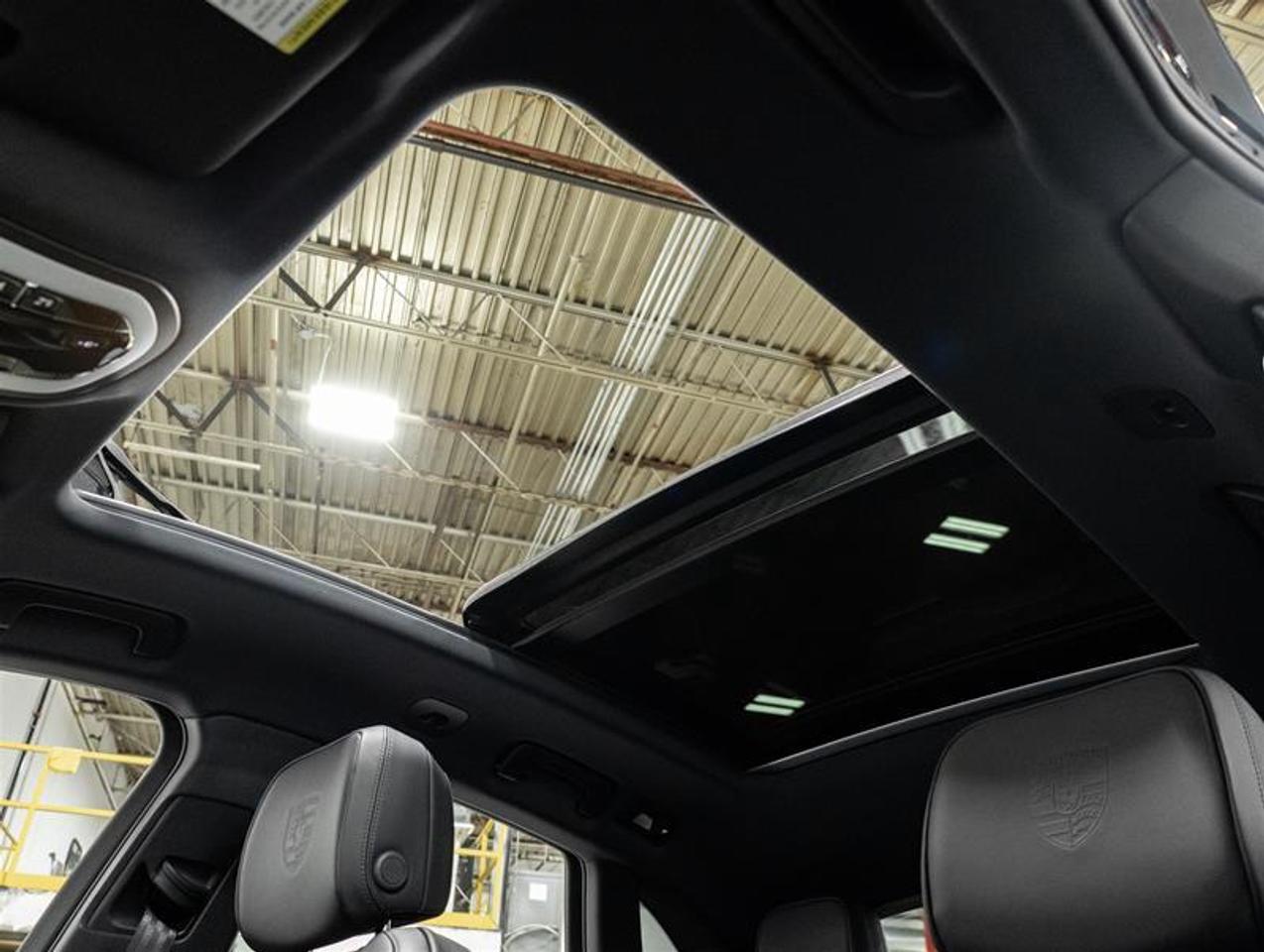 2026 Porsche Macan  Photo