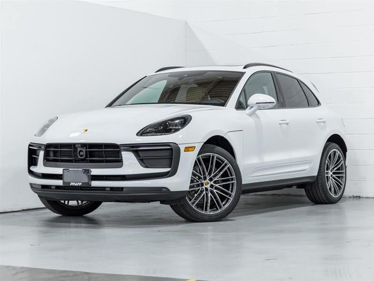 2026 Porsche Macan  Photo