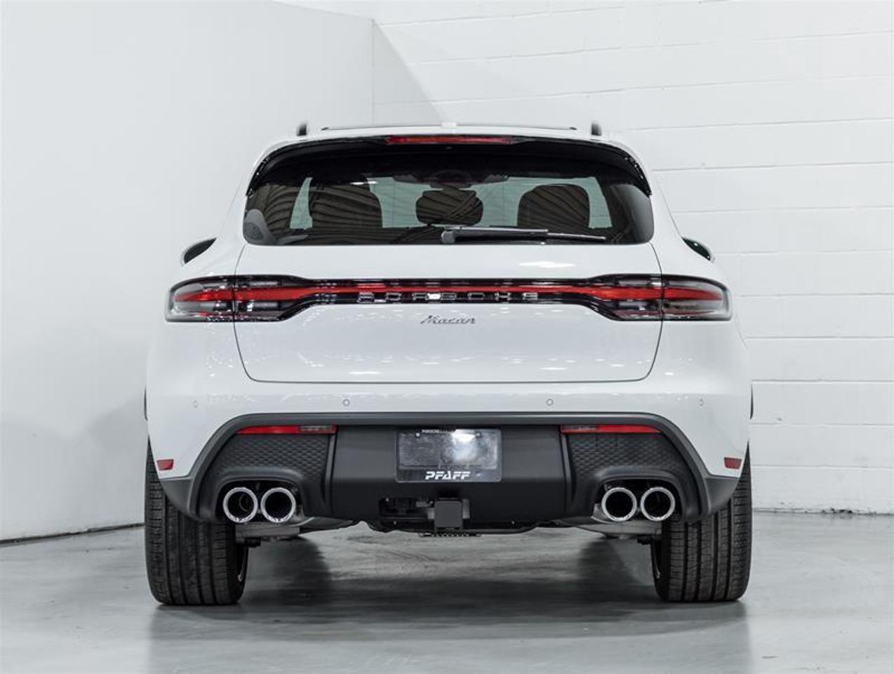 2026 Porsche Macan  Photo