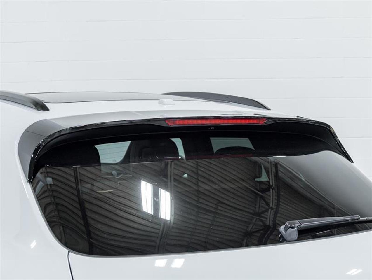 2026 Porsche Macan  Photo