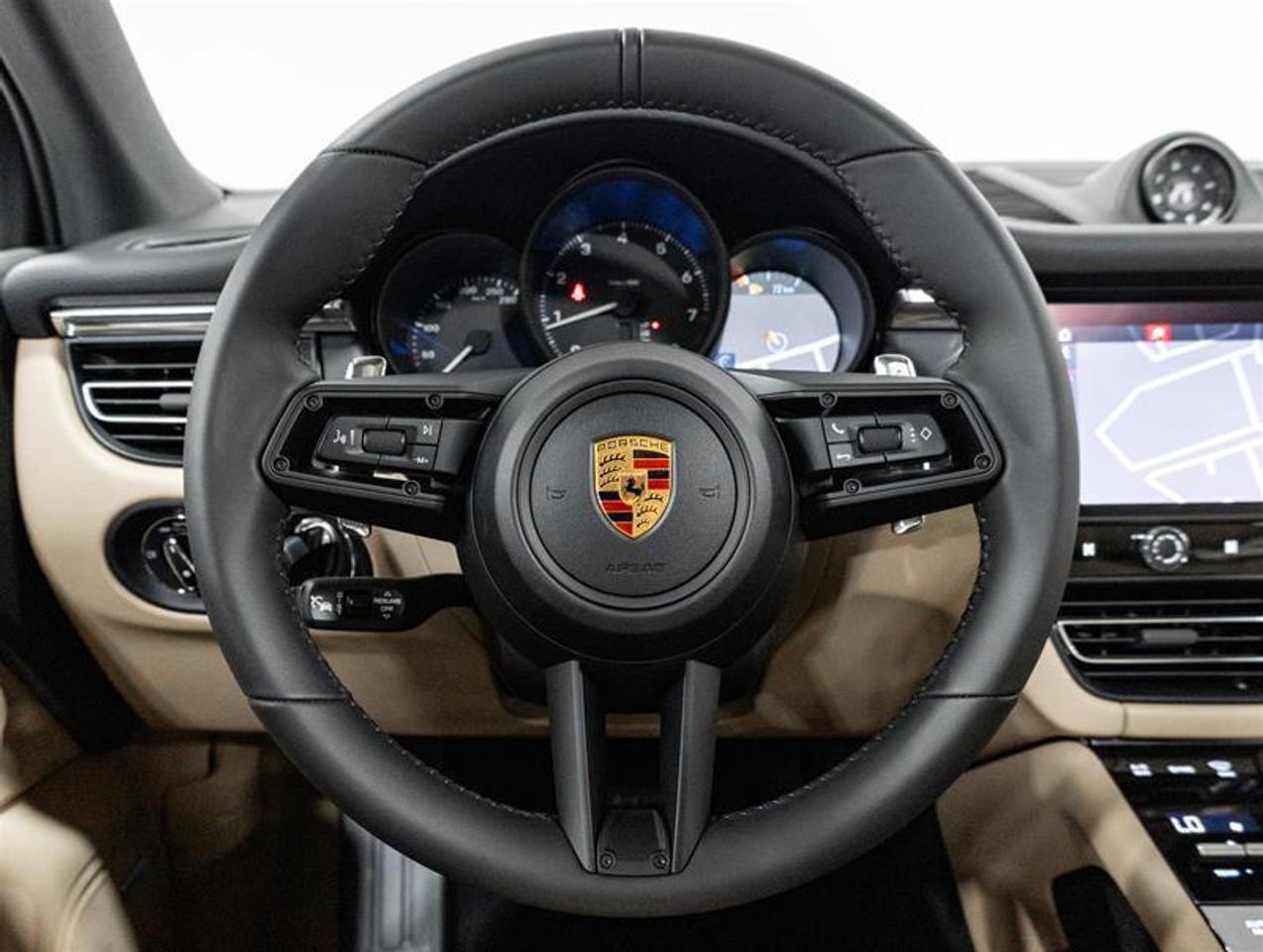 2026 Porsche Macan  Photo