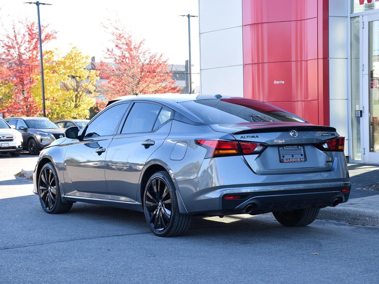 2022 Nissan Altima 2.5 SR Midnight Edition All-Wheel Drive Sedan Photo