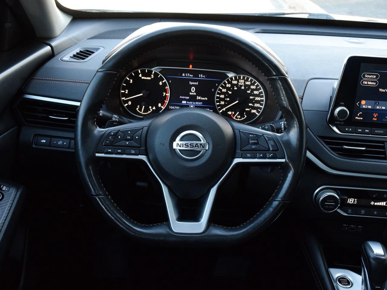 2022 Nissan Altima 2.5 SR Midnight Edition All-Wheel Drive Sedan Photo
