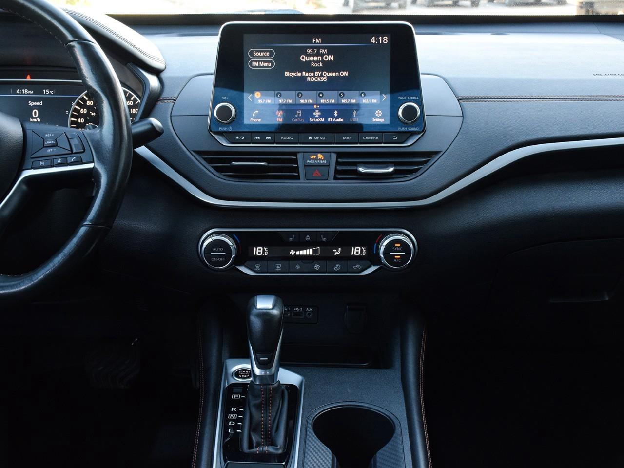 2022 Nissan Altima 2.5 SR Midnight Edition All-Wheel Drive Sedan Photo