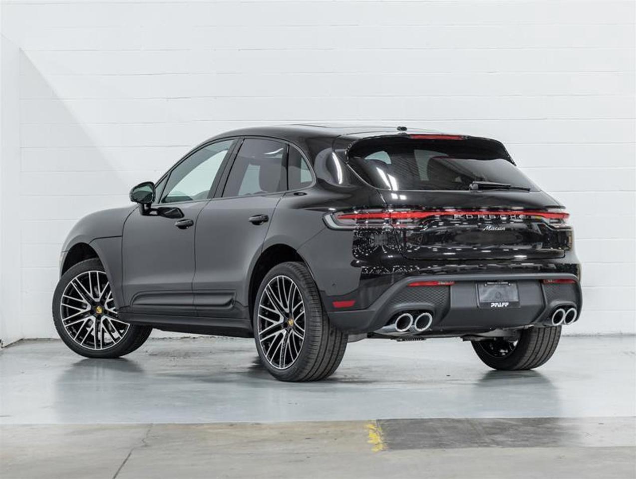 2026 Porsche Macan  Photo