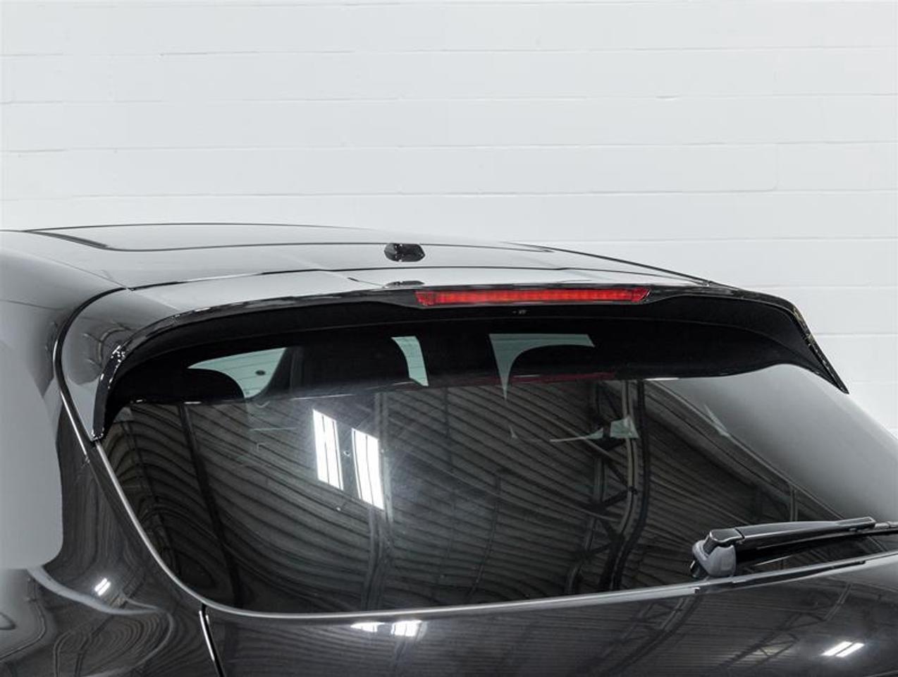 2026 Porsche Macan  Photo