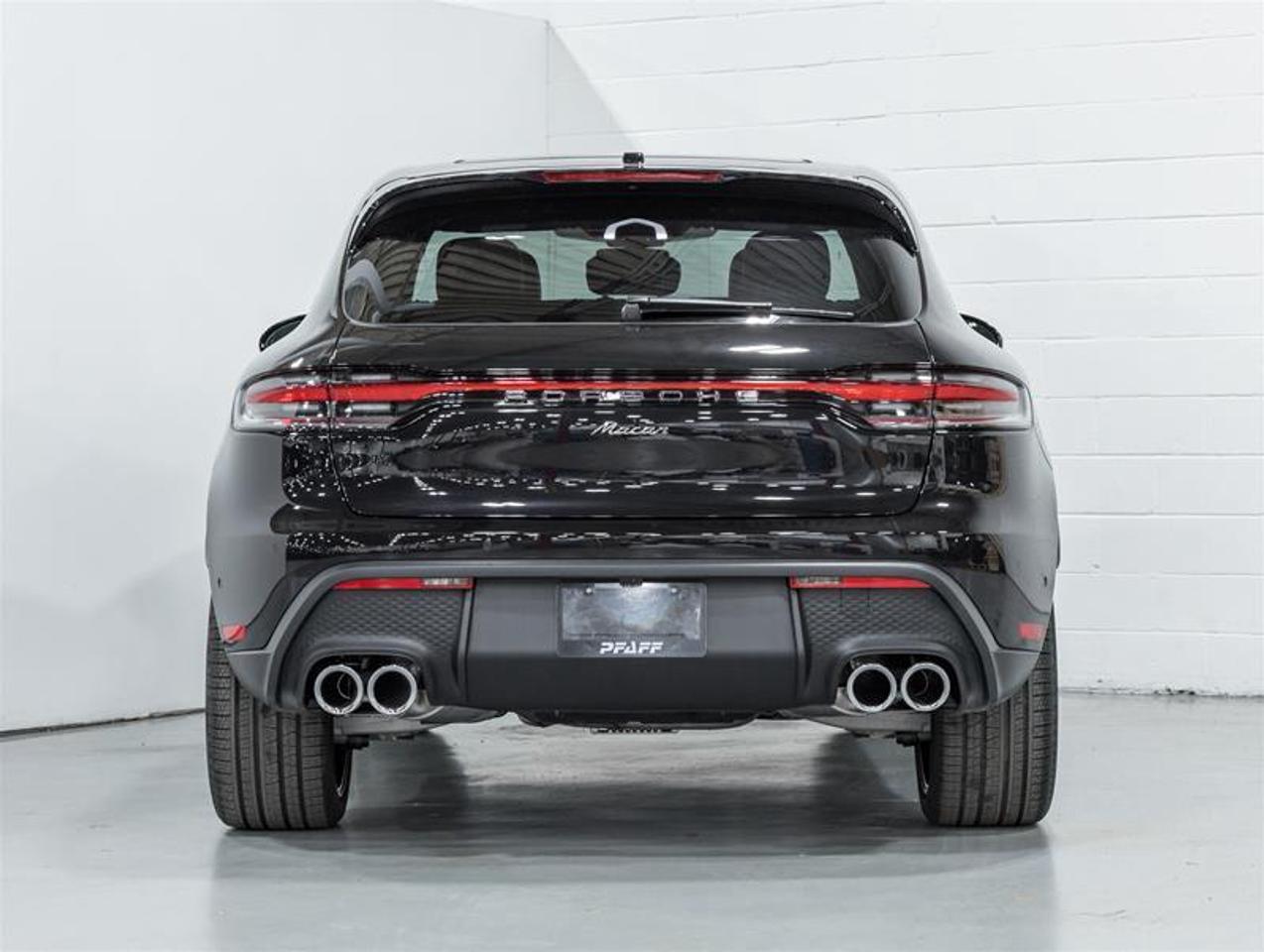 2026 Porsche Macan  Photo