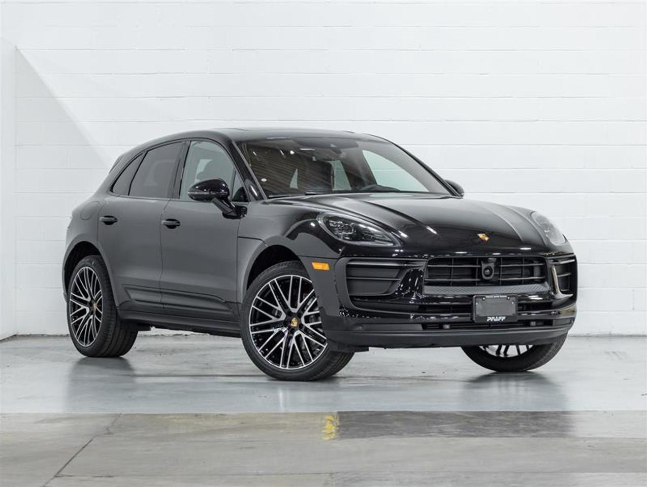 2026 Porsche Macan  Photo