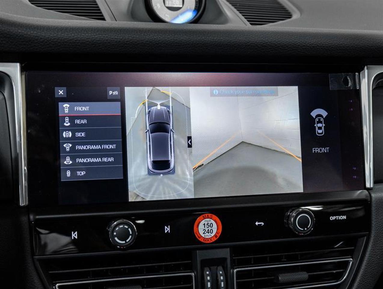 2026 Porsche Macan  Photo