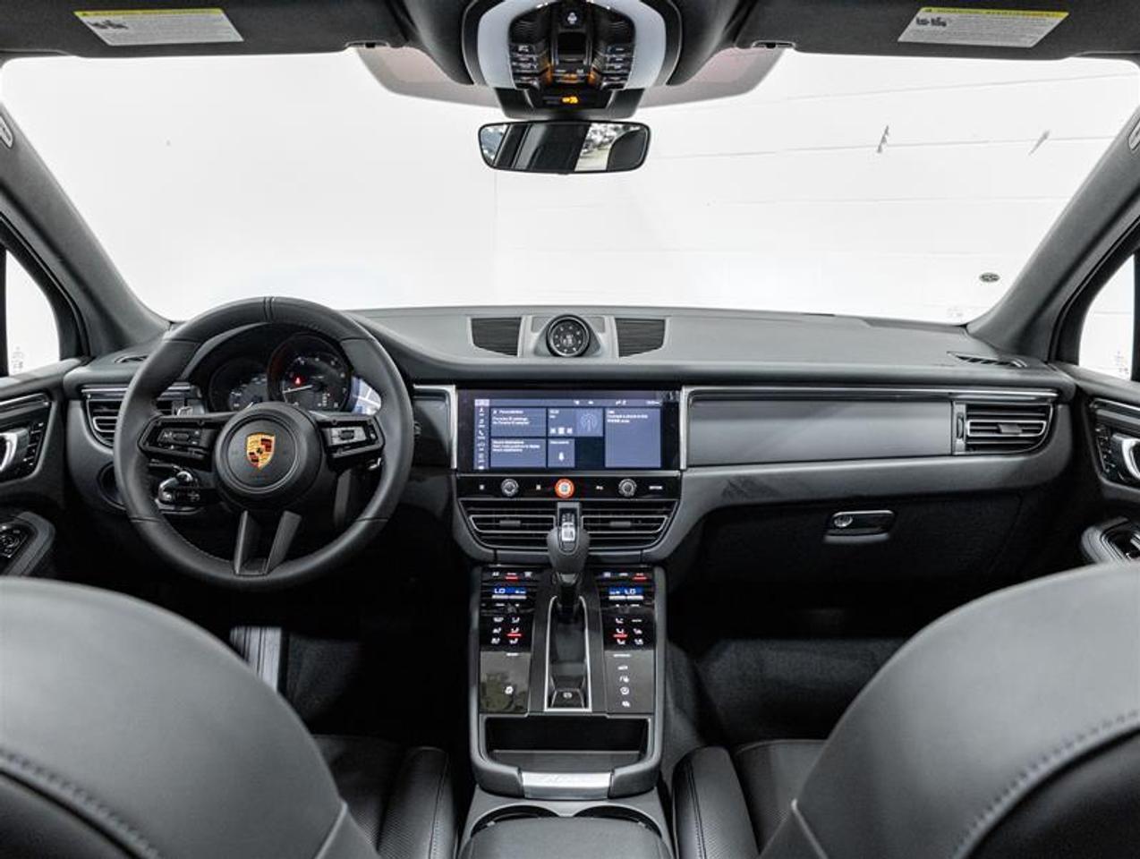 2026 Porsche Macan  Photo