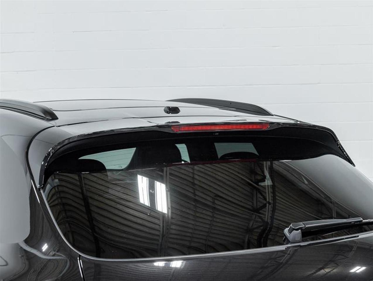 2026 Porsche Macan  Photo