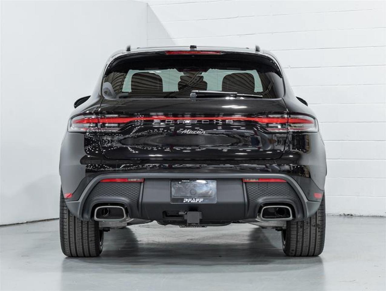 2026 Porsche Macan  Photo