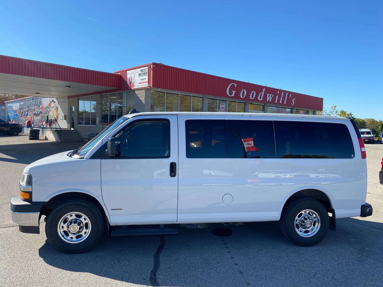2019 Chevrolet Express Passenger LT, 2.8L DIESEL, CLEAN CARFAX, 12 PASS, BACKUP CAM Photo