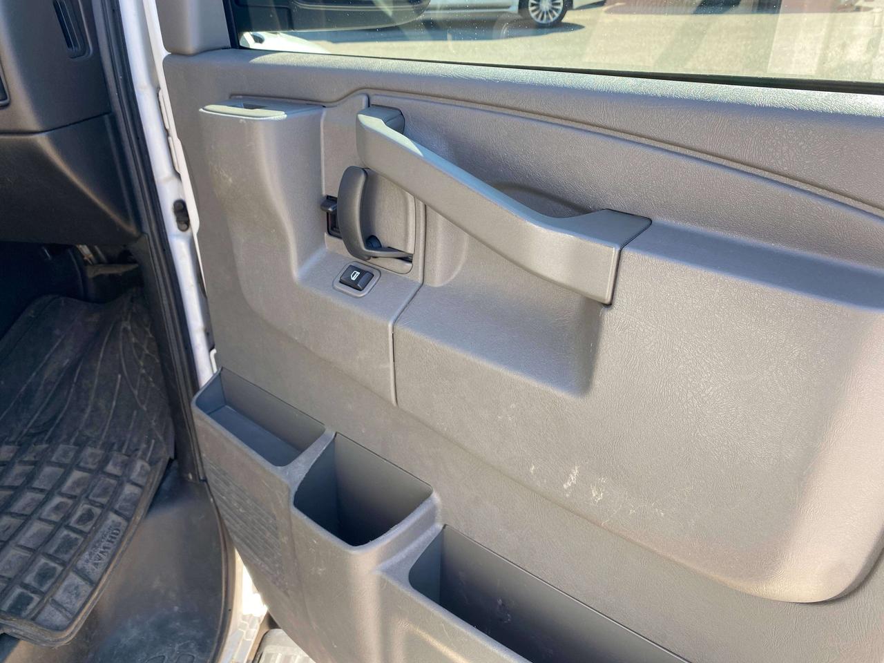 2019 Chevrolet Express Passenger LT, 2.8L DIESEL, CLEAN CARFAX, 12 PASS, BACKUP CAM Photo