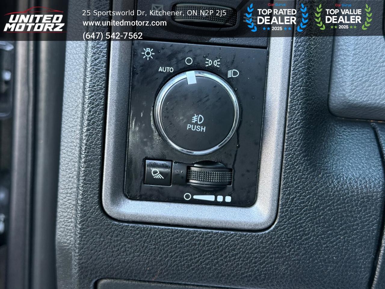 2017 RAM 1500 Express HEMI 5.7L CREWCAB 4WD V8~SAEFTY CERTIFIED Photo