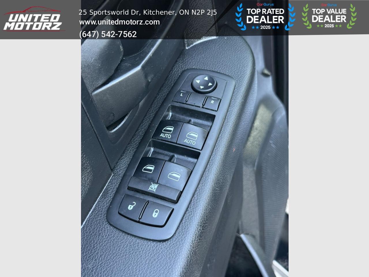 2017 RAM 1500 Express HEMI 5.7L CREWCAB 4WD V8~SAEFTY CERTIFIED Photo