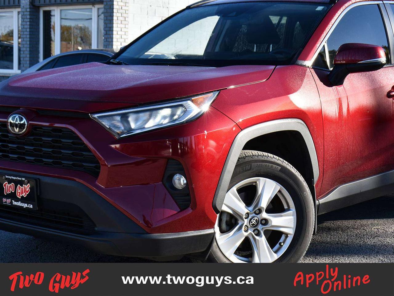 2021 Toyota RAV4 XLE AWD Sunroof Photo