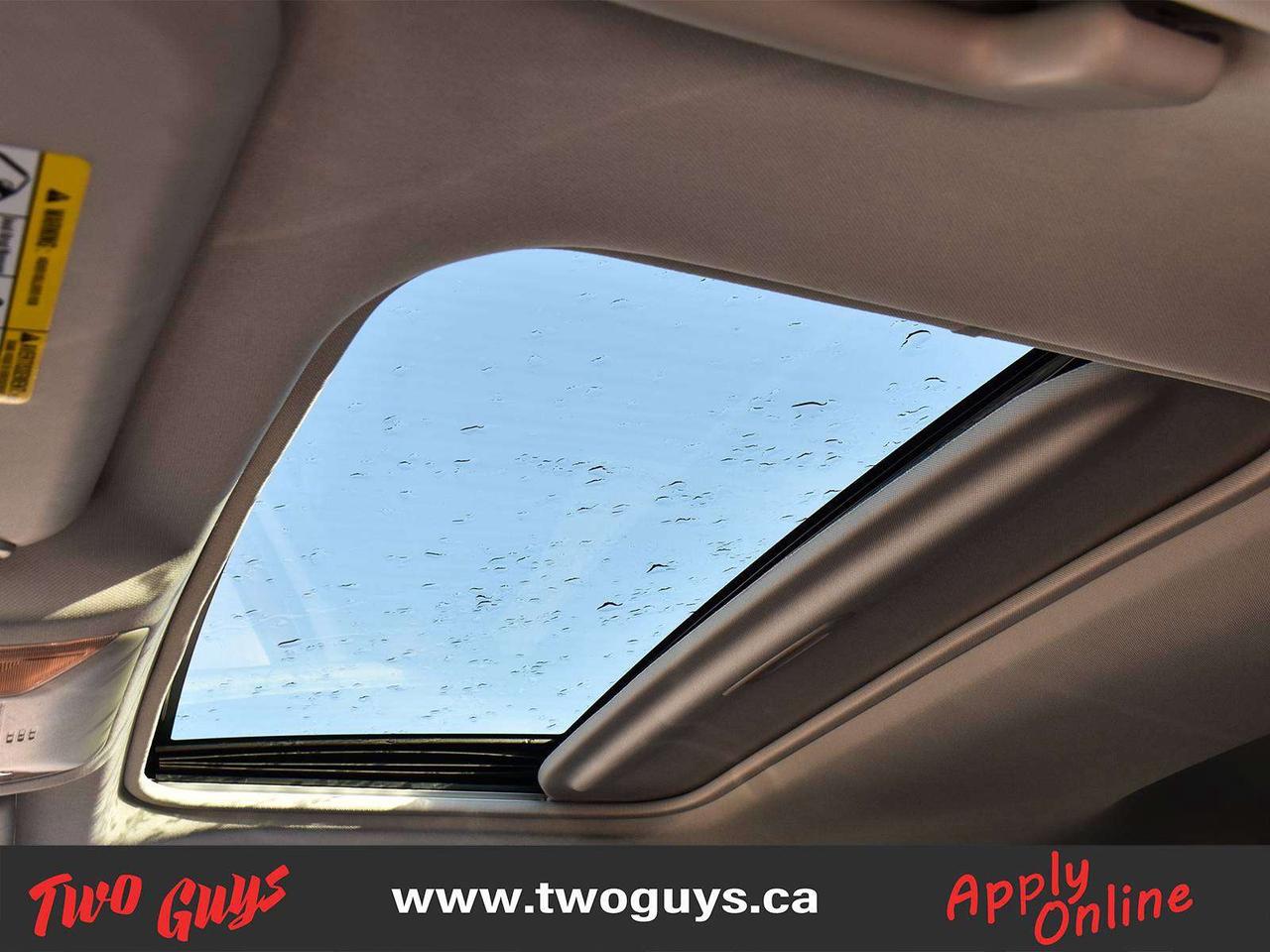 2021 Toyota RAV4 XLE AWD Sunroof Photo