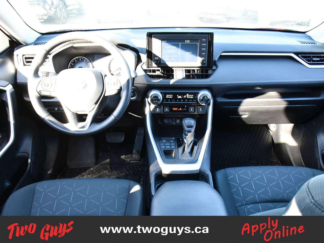 2021 Toyota RAV4 XLE AWD Sunroof Photo