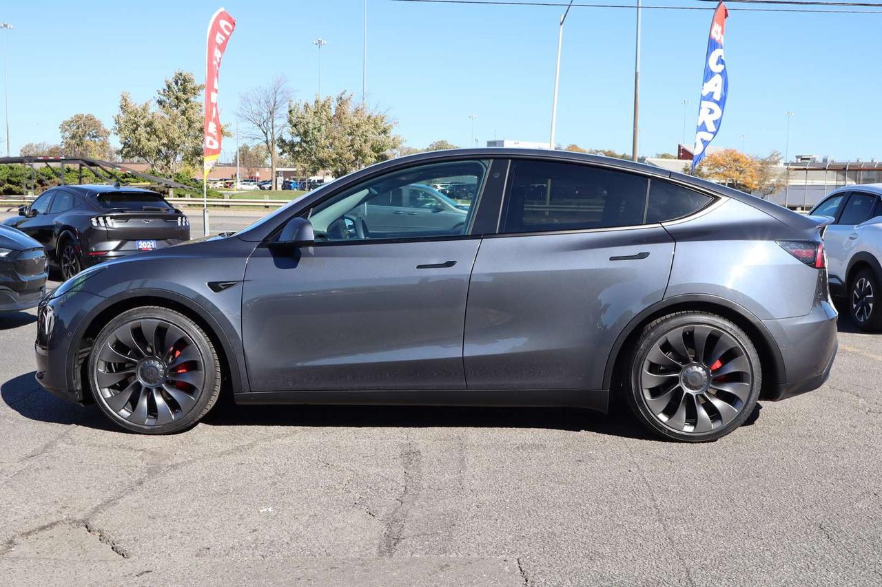 2022 Tesla Model Y PERFORMANCE DUAL MOTOR Photo3